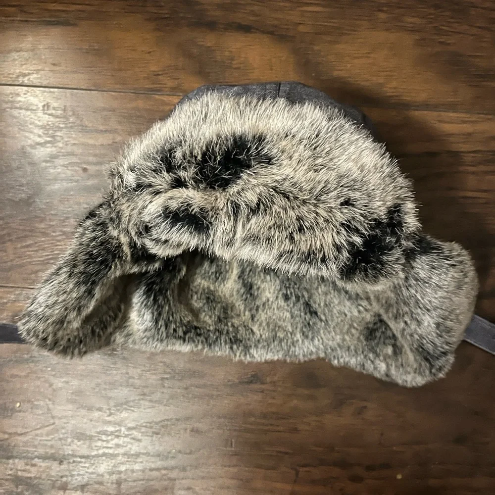 Winter hat - Picture 2 of 5